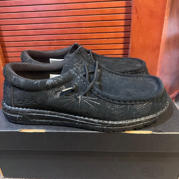 LIMITED EDITION ! Jelly Roll Hey Dudes - Picture 3 of 3